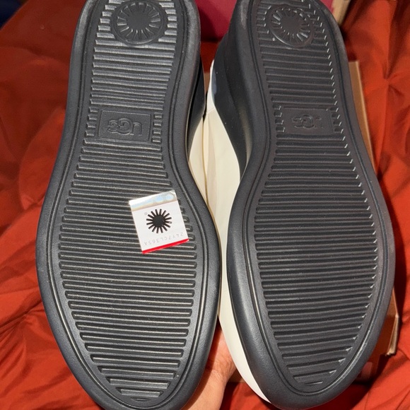 UGG Cream Slip-On Sneakers with Black Logo - Picture 8 of 9